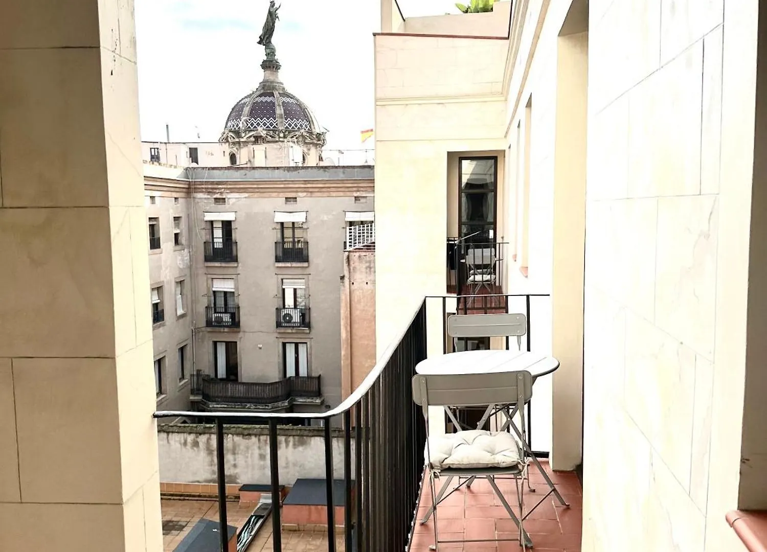 Serra House Premium Apartments Barcelona Spanyolország